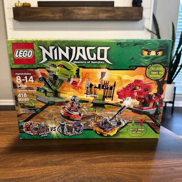 LEGO Ninjago Masters of Spinjitzu Set - Green and Red